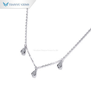 Collar con colgante de moissanita Tianyu en forma de lágrima y pera, un diseño único y exquisito, perfecto para chicas. - Product Image 3