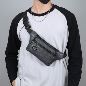 Sac de poitrine pour homme SAS50016 en cuir souple marron, sac bandoulière tendance pour le quotidien, sac à bandoulière uni - Product Image 2