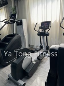 Máquina magnética de cardio eléctrica de entrenador elíptico comercial de nuevo diseño - Product Image 5