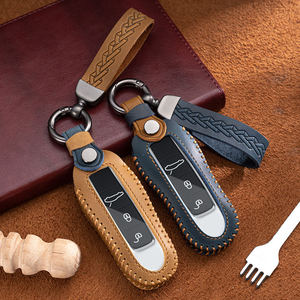 พวงกุญแจหนังแท้ Crazy Horse สลักโลโก้ตามสั่ง กล่องใส่กุญแจรถสำหรับ Porsche - Product Image 1