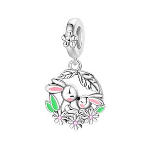 <span class=keywords><strong>Nuevo</strong></span> Set <span class=keywords><strong>de</strong></span> Dijes Esmaltados <span class=keywords><strong>de</strong></span> Plantas e Insectos 2026: Lirio <span class=keywords><strong>de</strong></span> los Valles, Rana, Mariquita para DIY en Pulseras Europeas al por Mayor - Product Image 5