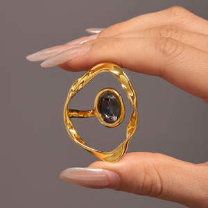 Anillo para mujeres estilo euro - americano rueda de fortuna. Gran diamante checo, forma irregular, exageradamente grande - Product Image 3