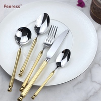Vente en Gros de Couverts de Table Modernes et Simples en Acier Inoxydable : Fourchettes, Couteaux et Cuillères, Sets de Vaisselle Réutilisables en Stock