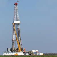 Plate-forme de forage de puits de pétrole