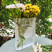 Vase en acrylique du département des Booktroverts torturés, vase en acrylique de livres livresques personnalisés pour fleurs