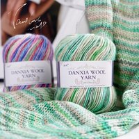 Hilo Teñido Danxia Serie Space Dyed, Mezcla de Algodón Suave de Fantasía Arcoíris para Tejer a Mano Suéteres, Bufandas y Gorros para Bebés, Venta al por Mayor de Fábrica