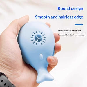 ของเล่นแมวแบบลูกบอลลอยได้ ยี่ห้อ Whale Electric พร้อมพัดลมพกพาแบบ USB ของเล่นแมวแบบโต้ตอบได้พร้อมลูกบอลลอยน้ำ - Product Image 2