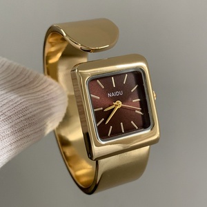 Exquisitos Relojes de Pulsera de Cuarzo para Mujer, Reloj de Cuarzo Simple y Moderno con Correa de Acero Inoxidable Resistente al Agua para Mujer - Product Image 4