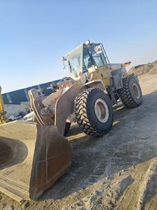 Chargeuse d'occasion KOMATSU WA320-5 à vendre – Engins de terrassement WA470, WA500, WA600 - Product Image 5