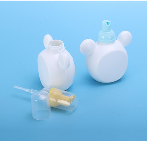 Botella con forma de <span class=keywords><strong>mickey</strong></span> mouse para bebé, 250ml, 8oz, bomba de espuma de 28mm, dispensador de espuma de baño para champú, mousse, impresión personalizada - Product Image 1