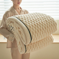 Chaude plaine épaissie flanelle chaude sieste couverture douce Double face lait velours couverture pour literie hiver
