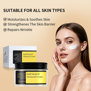 Crema con 92% de Mucina de Caracol, Madecassoside, Pantenol, Antiarrugas, Blanqueadora, Calmante, Repara el Enrojecimiento, Mejora las Marcas del Acné, para Todo Tipo de Piel - Product Image 2