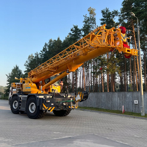 Grue mobile tout-terrain de haute qualité XCR70 à 4 roues motrices, 70 tonnes, avec une portée maximale de 57,9 m Hauteur de levage pour la construction de champs pétrolifères - Product Image 2