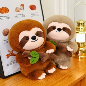 ตุ๊กตาสลอธถือกิ่งไม้ ของเล่นสัตว์นุ่มนิ่ม วัสดุผ้าพลัฌ ตุ๊กตาเพื่อนเล่น ของขวัญวันเกิด ขายส่งจากโรงงานโดยตรง - Product Image 5