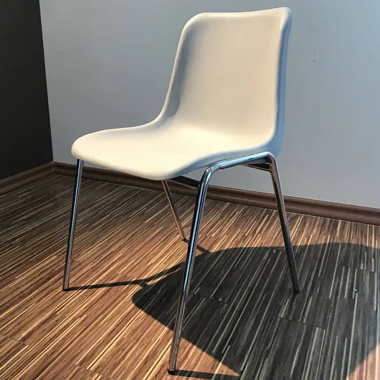 저렴한 레스토랑 플라스틱 의자 현대적인 디자인 PP 플라스틱 스태킹 신라 Cadeira Sedia 쌓을 수있는 식당 의자 판매