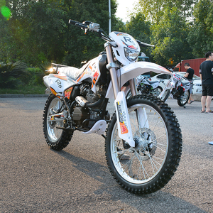 Moto tout-terrain chinoise Saimo à essence, 4 temps, monocylindre, neuve, avec freins à disque - Product Image 1