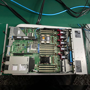 Servidor ProLiant DL360 Gen10 10SFF 1U de Doble Socket, Intel Xeon Gold 5118 de 12 Núcleos, Servidor de Computación y Almacenamiento 1U - Product Image 2