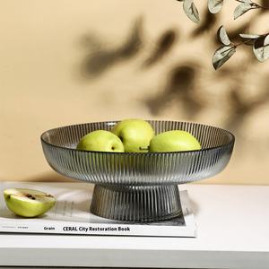 Piatto Decorativo Creativo per Casa e Ristorante in <span class=keywords><strong>Vetro</strong></span> con Intarsi Dorati Non Tossico per Frutta Dessert Snack Caramelle Stile Japandi di Alto Valore - Product Image 2