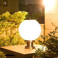 Lumière solaire de poteau de globe de boule d'acier inoxydable pour le pilier de villa de jardin lumière LED imperméable