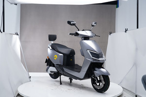 Nouvelle moto 60V 1200W conçue pour les jeunes, version KD économique, charge utile 200 kg, autonomie 80 km - Product Image 5