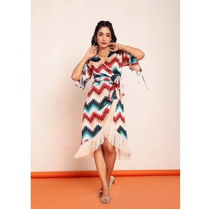 Robe décontractée à franges imprimées pour femmes, avec tissu léger, coupe confortable et silhouette élégante - Product Image 1