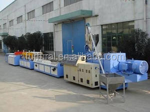 Ligne de production de machines d'extrusion pour la fabrication de tôles de toiture en plastique <span class=keywords><strong>ACP</strong></span> PP WPC PVC en Chine, machine à fabriquer des tuiles ondulées creuses - Product Image 5