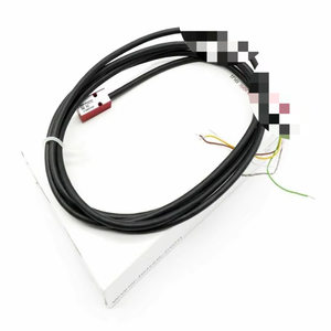 Sensor Retroreflectante Electrónico RK 70 RK70 50000390-Empaquetado sin Usar/Original-Nuevo Original Ready Stock Industrial Automatio - Product Image 1