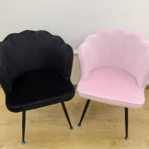 Chaises de salle à manger et de salon de luxe en velours rose pour la maison et le design d'intérieur - Product Image 2