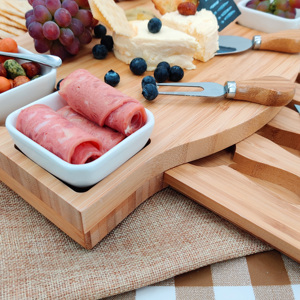 Tabla de cortar queso de bambú grande, juego de cuchillos, plato de charcutería de madera para uso en la cocina, picar vino, queso, <span class=keywords><strong>carne</strong></span> - Product Image 4