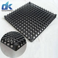 Panneau de drainage en plastique PE-HD géocomposite Offre Spéciale 20mm 30mm Cellule de drainage modulaire en plastique à fossettes étanche pour toit jardin