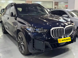 BMW X5 XDrive40Li 2024 Usado, SUV de Lujo con Exterior Negro, Interior Rojo, Volante a la Izquierda, Asientos de Cuero, Cámara Trasera - Product Image 3