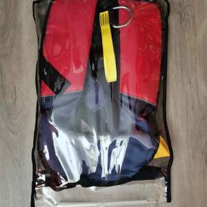 เสื้อชูชีพเป่าลมคุณภาพสูงแบบช่องลมเดี่ยวและคู่ ได้รับมาตรฐาน CE สำหรับผู้ใหญ่ แรงลอย 275N - Product Image 5