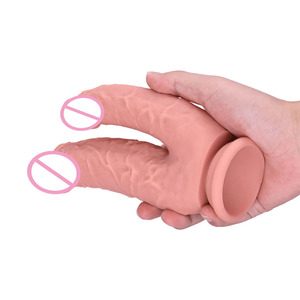 <span class=keywords><strong>Gode</strong></span> énorme à <span class=keywords><strong>double</strong></span> tête Jouets vaginaux pour lesbiennes Stimulation du gros pénis <span class=keywords><strong>Gode</strong></span> en silicone à <span class=keywords><strong>double</strong></span> <span class=keywords><strong>pénétration</strong></span> <span class=keywords><strong>avec</strong></span> ventouse - Product Image 3