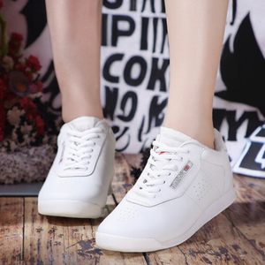 รองเท้าเต้นเชียร์แบบนุ่มสีขาวรุ่น Octavia D-08 สำหรับผู้หญิง ผลิตจากวัสดุ PU ด้านบน รับผลิตตามสั่ง ขายส่ง - Product Image 3