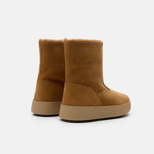 Botas de media pantorrilla con letras bordadas, forro interior de felpa gruesa, suela de plataforma gruesa, antideslizantes, cálidas, para nieve, unisex. - Product Image 2