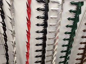 ตกแต่งรั้ว<span class=keywords><strong>ลวด</strong></span>หนามเพื่อความปลอดภัยป้องกันการปีนวัสดุ<span class=keywords><strong>ลวด</strong></span>เหล็กเคลือบผงลวดเหล็ก - Product Image 6