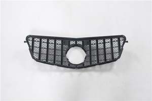 Calandre de voiture pour Mercedes Benz Classe E W204 W205 W212 GT AMG 2009-2013 Calandre de voiture pour Mercedes Benz Classe E W204 W205 W212 GT AMG - Product Image 2