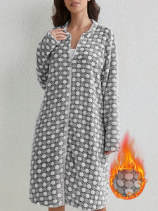 Fashion Soft Fluffy Long <strong>House</strong> <strong>Coat</strong> With Pockets <strong>Ladies</strong> Front Zipper Coral Velvet Bathrobe Cozy Warm Winter Sleepwear for Women - Product Image 6