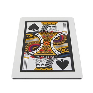 Carte Magique Classique Roi à Reine pour Magicien, Accessoire <span class=keywords><strong>de</strong></span> Magie <span class=keywords><strong>de</strong></span> Rue avec Effet <span class=keywords><strong>de</strong></span> Changement <span class=keywords><strong>de</strong></span> Cœur, Matériel en Papier Facile à Utiliser (Taille Moyenne) - Product Image 5