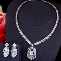 Ensemble de boucles d'oreilles et collier de luxe 2 pièces pour femme, ensemble de bijoux de mariée en zircone pour fête de mariage