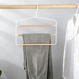 <span class=keywords><strong>Cintre</strong></span> à pantalons multicouche <span class=keywords><strong>en</strong></span> hêtre avec rangement sans couture et <span class=keywords><strong>cintre</strong></span> <span class=keywords><strong>en</strong></span> <span class=keywords><strong>bois</strong></span> multifonctionnel pliable - Product Image 5