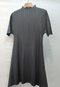 Tunique plissée Miyake à col montant et manches coude longues, style décontracté quotidien, vêtements occidentaux pour femmes, vente en gros en ligne - Product Image 4