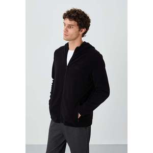 เสื้อสเวตเชิ้ตผู้ชาย Air Jones Connell Black Relaxed Fit Fleece -เสื้อสวมหัวโพลีเอสเตอร์ที่สวมใส่สบายสำหรับชุดลำลอง รุ่น 88313 - Product Image 3