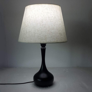 <span class=keywords><strong>Lampada</strong></span> <span class=keywords><strong>da</strong></span> <span class=keywords><strong>Tavolo</strong></span> Moderna in Metallo Nero con Paralume in Tessuto di Lino per Camera <span class=keywords><strong>da</strong></span> Letto, Soggiorno e Hotel - Product Image 3