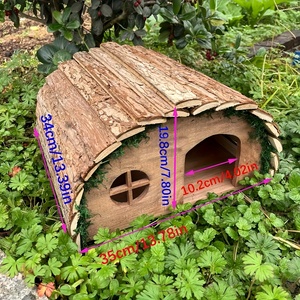 Casa de madera para erizos, refugio para animales pequeños, casa para mascotas de interior y exterior, estilo cabaña, color beige - Product Image 4