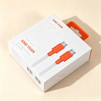 Boîte personnalisée à rabat supérieur avec languette de suspension, emballage de vente au détail en carton, logo imprimé orange, finition mate lisse, boîtes cadeaux pour câbles