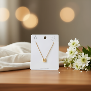 Collana in Acciaio Inossidabile con Ciondolo a Forma di Lettera M 12x14cm, Gioiello alla Moda - Product Image 2