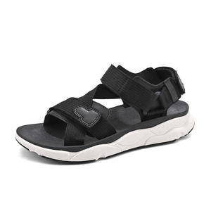 Sandalias de verano para hombre, estilo nuevo, calzado de playa, chanclas casuales de punta abierta, disponibles al por mayor - Product Image 1
