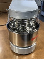 Petit pétrin à pain de table le plus populaire Amasadora 7 litres mélangeur de farine amovible de haute qualité mélangeur à spirale