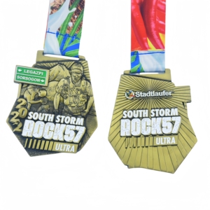 Médailles de Marathon Personnalisées en Argent Antique pour les Finishers du Marathon de Larian Hari Malaisie Baru - Product Image 5